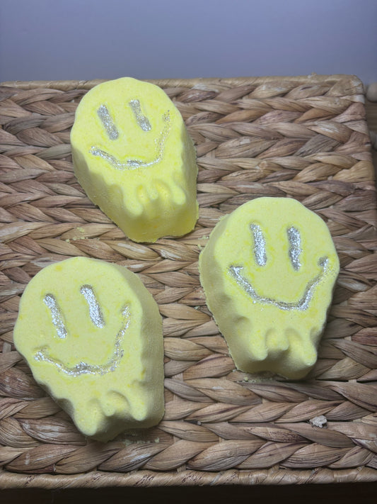 Sunny Citrus Smiley Bath Bomb